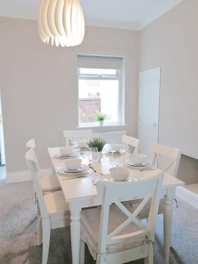 Sunset House - Whitby Townhouse Near The Sea Sleeps 8 Villa Exterior photo